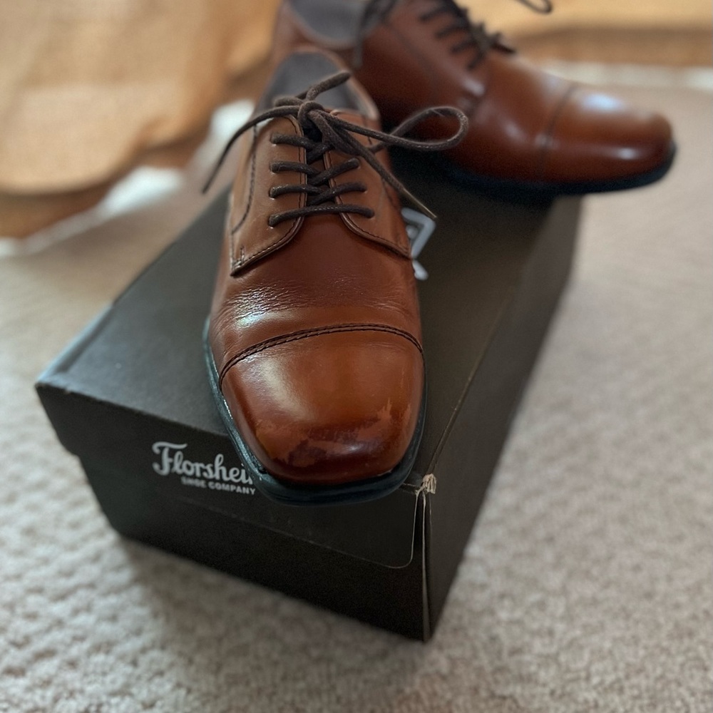 FLORSHEIM Boys Oxford Cap Toe Dress Shoes Size 13 M